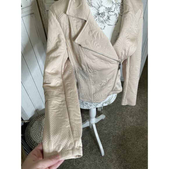 Express Womens Moto Jacket Floral Peach Pink Faux Leather Size Medium - Picture 2 of 5